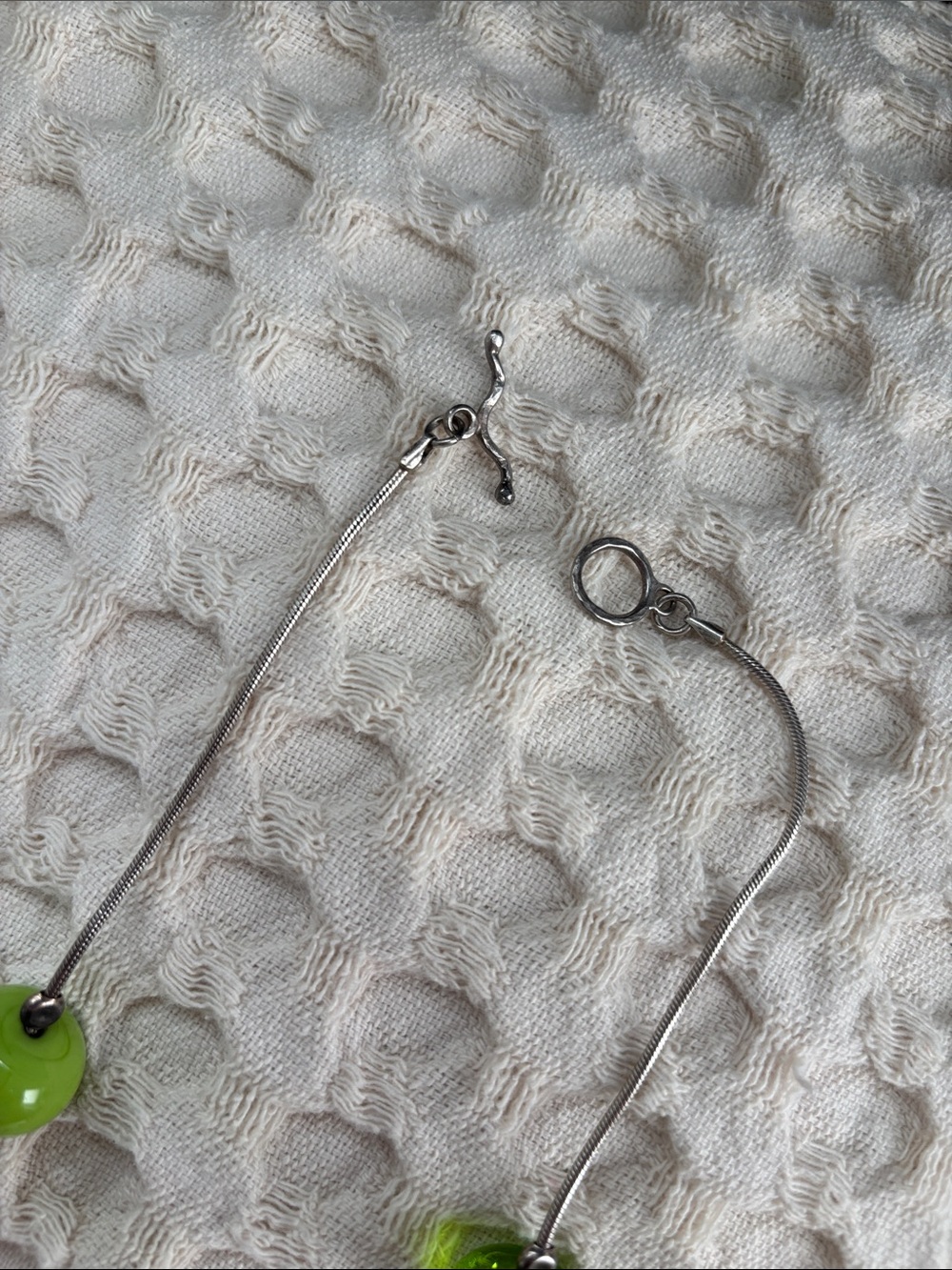 Vintage necklace w/ glass beads - Picture 3 of 9